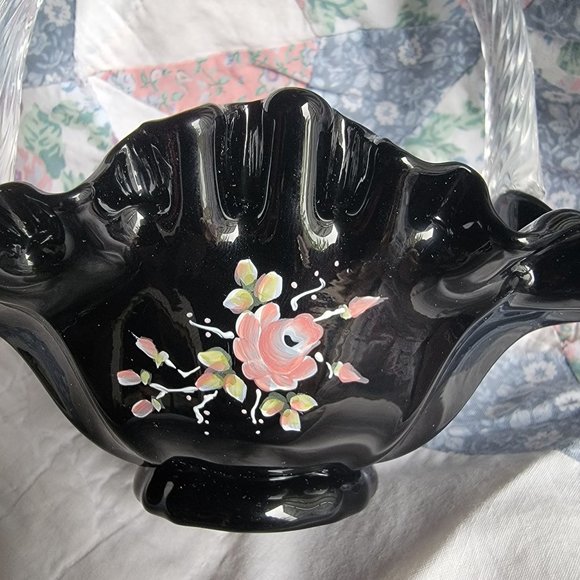 Vintage Fenton Handpainted and Signed Glass Onyx Basket Dish - Picture 2 of 5